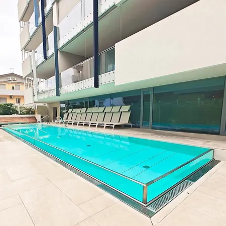 Starpalace Elegance Gym Pool Parking - A 2 Passi Dal Mare Apartment Lido di Jesolo