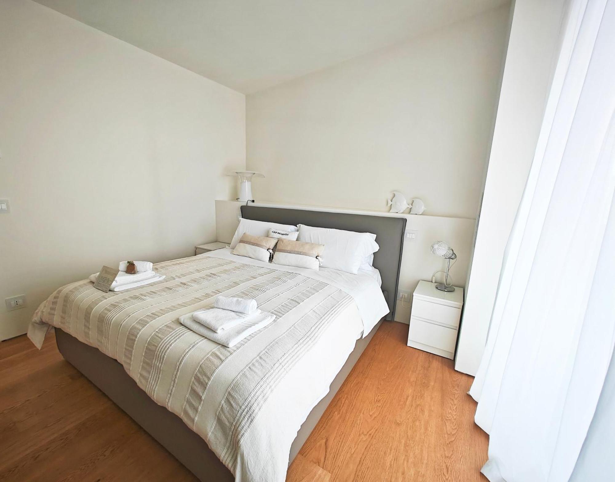 Starpalace Elegance Gym Pool Parking - A 2 Passi Dal Mare Apartment *