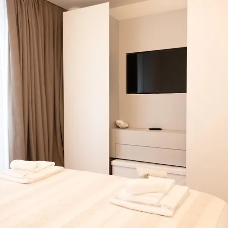 Appartamento Starpalace Elegance Gym Pool Parking - A 2 Passi Dal Mare Lido di Jesolo